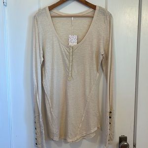 Free People NWT Ivory Long Sleeve Top | Size Large